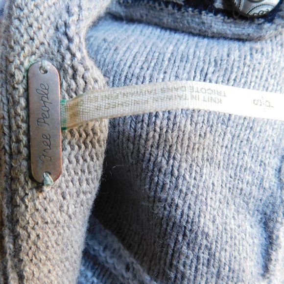 🦔🐾 Free People Vintage Cozy Sweater 🌳🍃 - Picture 14 of 14